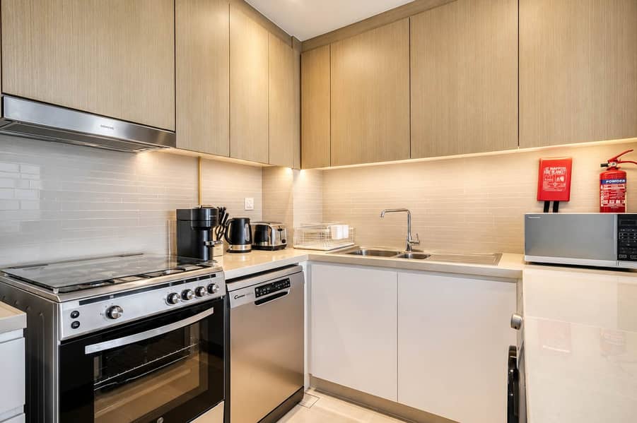 7 2BR Dubai Marina View Apartment by PK Holidays