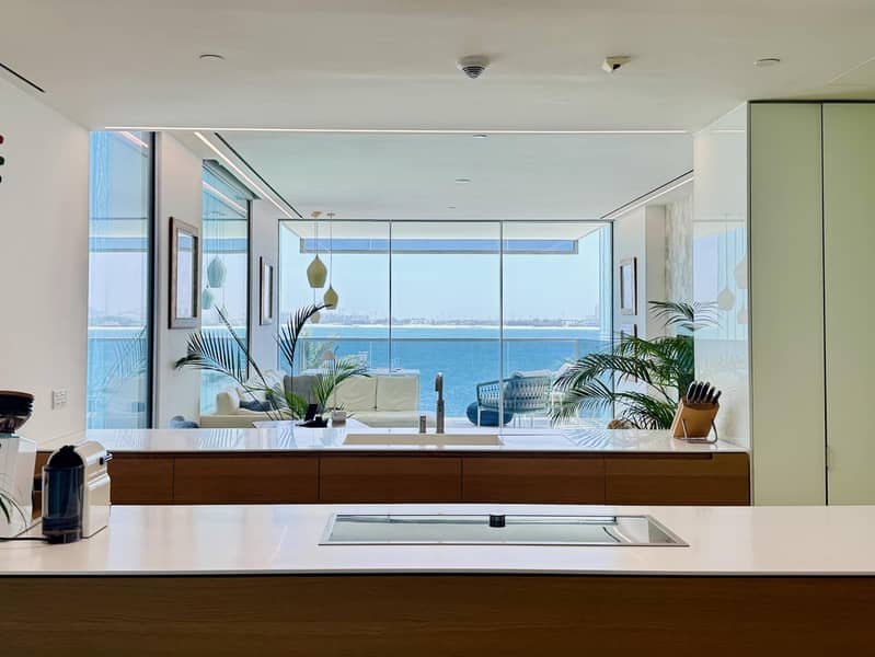 15 Palm Jumeirah Luxury Apt w/Burj Al Arab Views