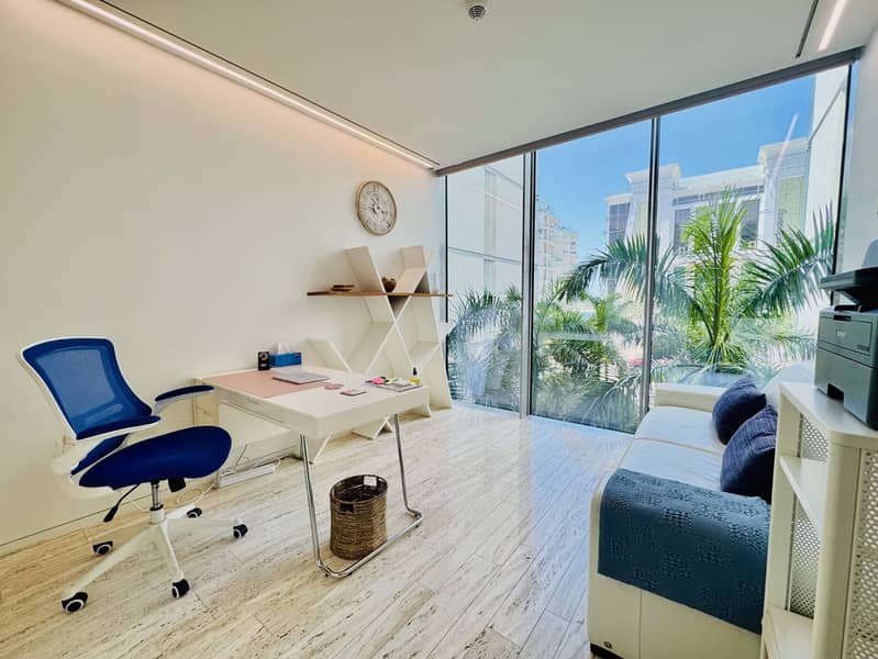29 Palm Jumeirah Luxury Apt w/Burj Al Arab Views