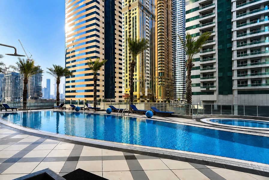 19 Torch Tower Marina 1BR: Balcony, Gym & Views!