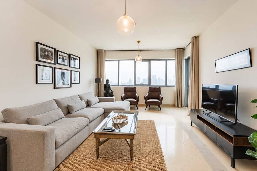 2 Golf Towers 1BR Apartment in Dubai