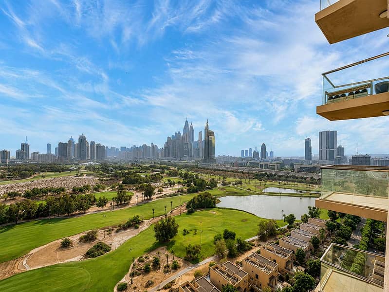 21 Luxury Dubai Apartment with Pool & Golf View