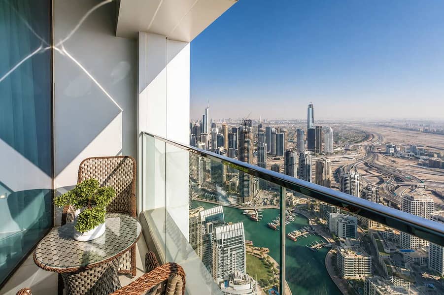 24 Luxury 2BR Apt. in Jumeirah Gate with Beach Access