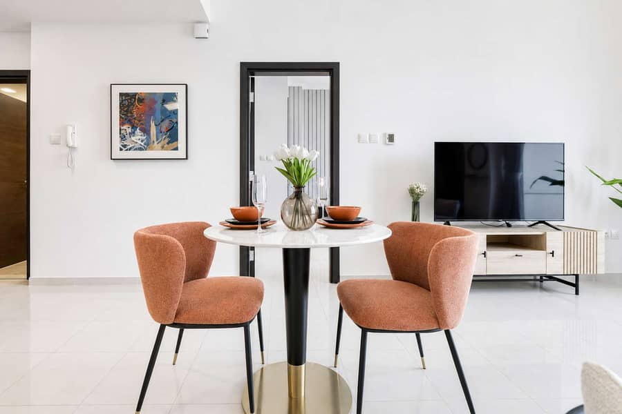 6 Botanica Tower 1BR: Beach, Pool & Gym Access!