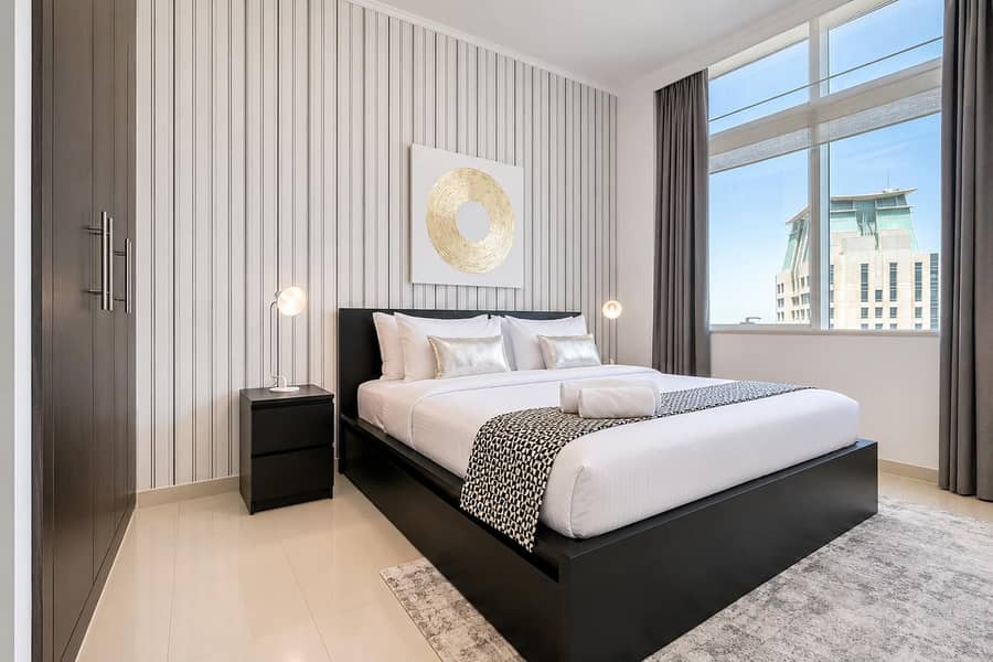 9 Botanica Tower 1BR: Beach, Pool & Gym Access!
