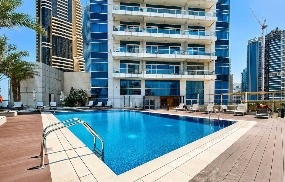 16 Botanica Tower 1BR: Beach, Pool & Gym Access!