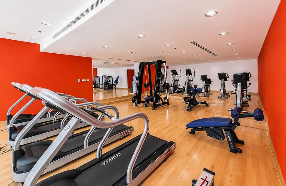17 Botanica Tower 1BR: Beach, Pool & Gym Access!