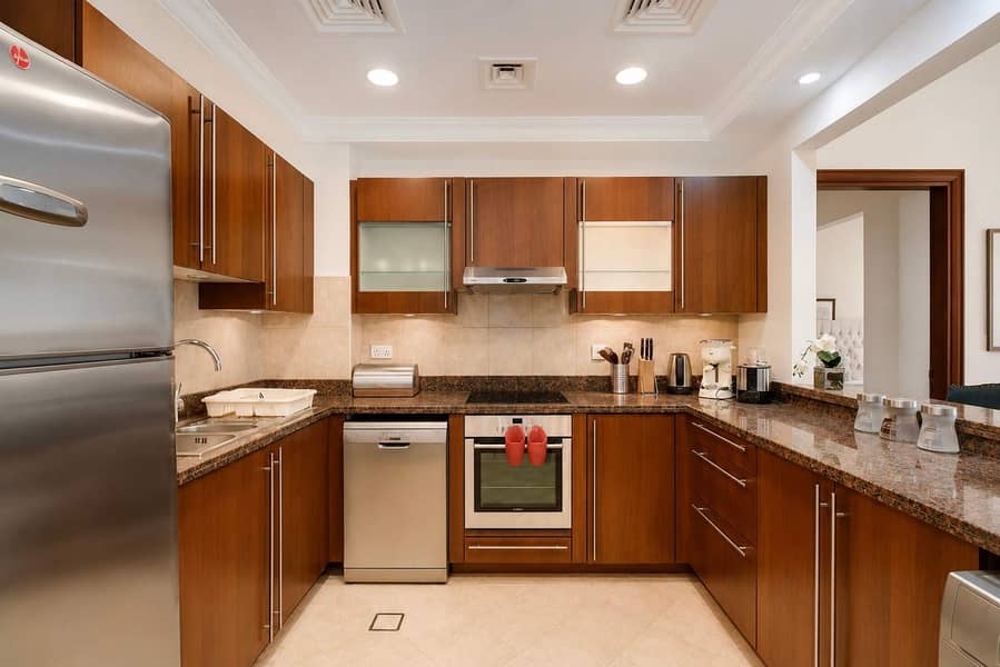 9 Palm Jumeirah Beach Access Apartment