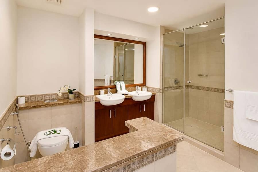 17 Palm Jumeirah Beach Access Apartment