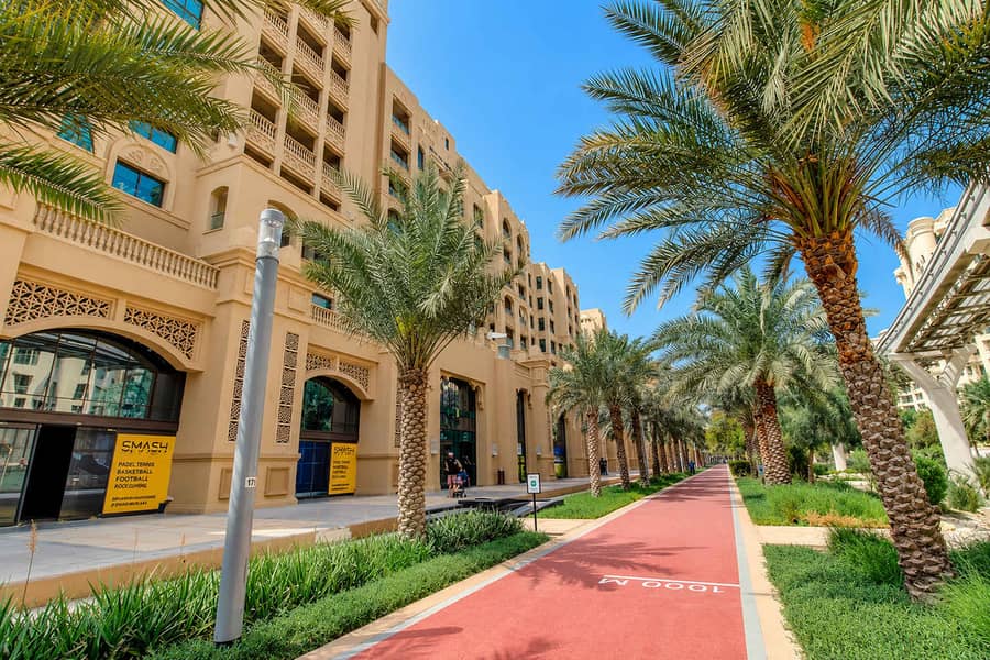 22 Palm Jumeirah Beach Access Apartment