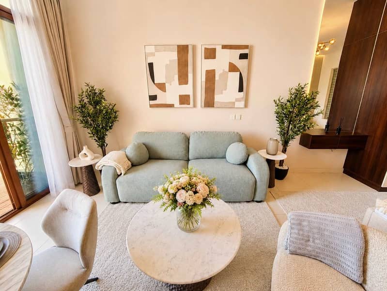 4 Palm Jumeirah Oceanfront Studio w/ Pool & Sea