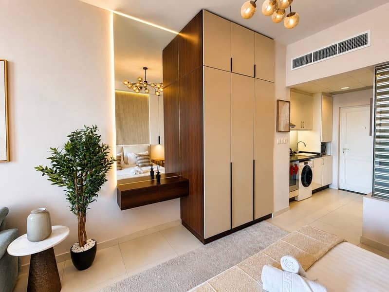 6 Palm Jumeirah Oceanfront Studio w/ Pool & Sea