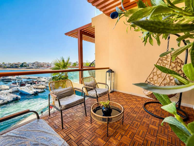 16 Palm Jumeirah Oceanfront Studio w/ Pool & Sea