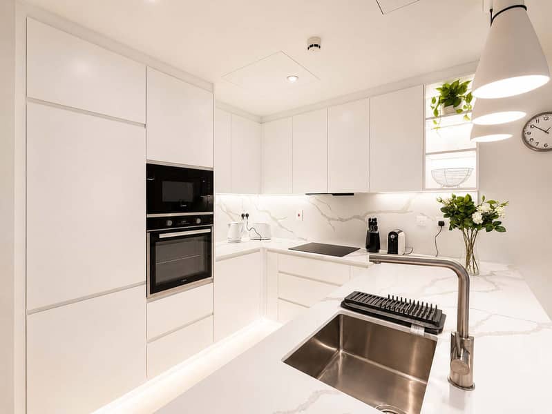 9 Elegant 3BR Apartment in Dubai Greens with Garden View