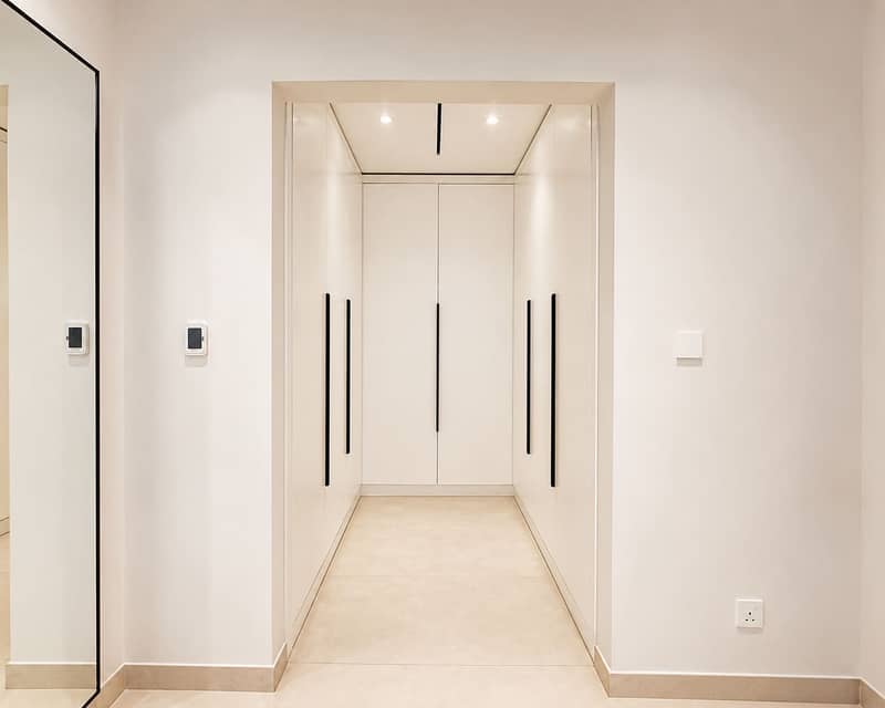 14 Elegant 3BR Apartment in Dubai Greens with Garden View