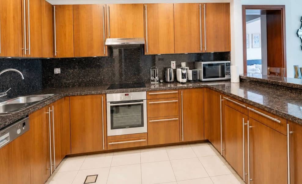 7 Sea View Beach Front Apartment Fairmont Palm