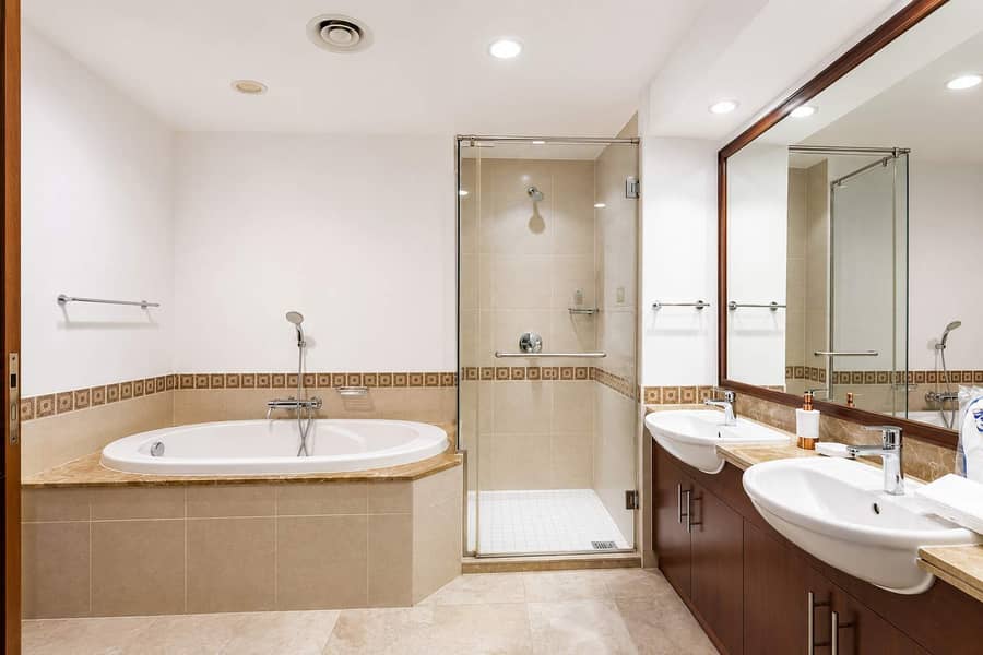 15 Sea View Beach Front Apartment Fairmont Palm