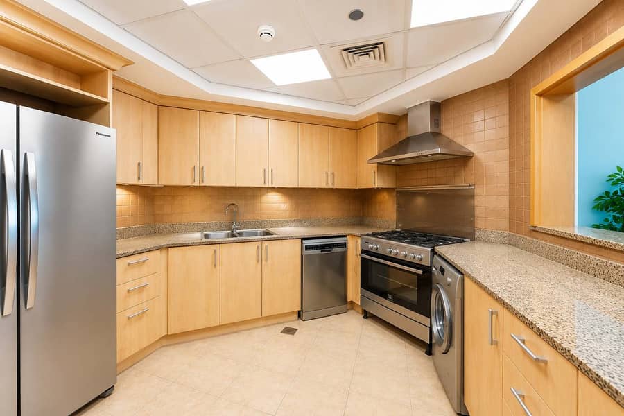 11 Luxury Dubai Apartment at the Palm