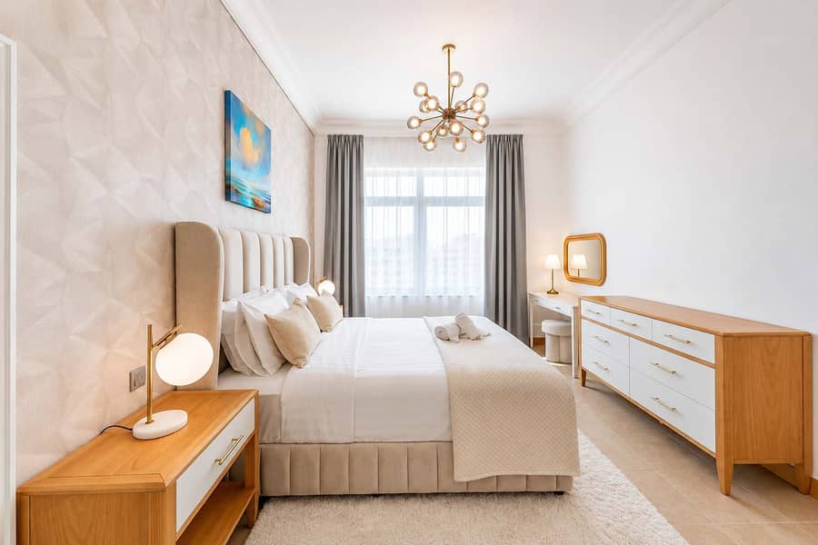 12 Luxury Dubai Apartment at the Palm