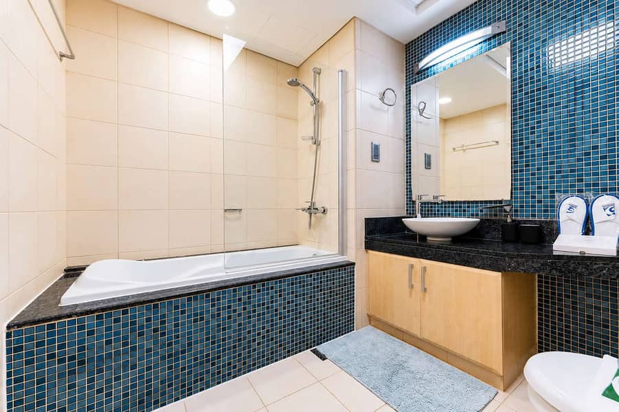 22 Luxury Dubai Apartment at the Palm