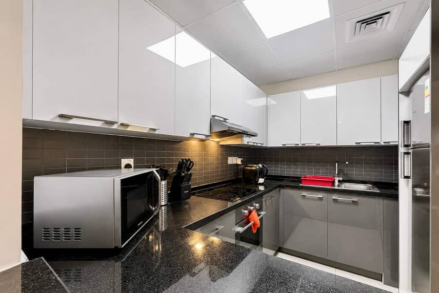 7 Luxury 2BR Apartment in Dubai with Views