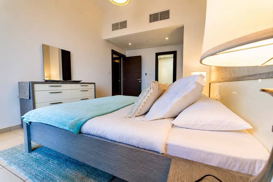 16 Luxury 2BR Apartment in Dubai with Views