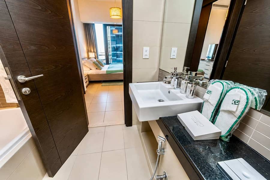 17 Luxury 2BR Apartment in Dubai with Views