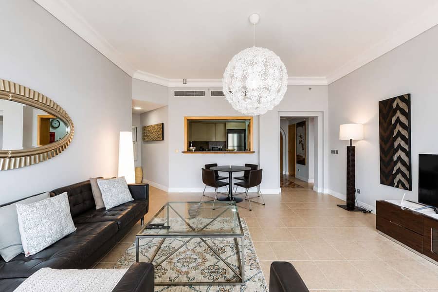 3 2BR Palm Jumeirah Apartment with Beach Access