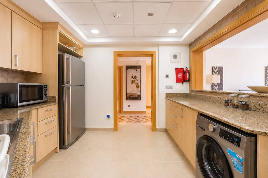 8 2BR Palm Jumeirah Apartment with Beach Access