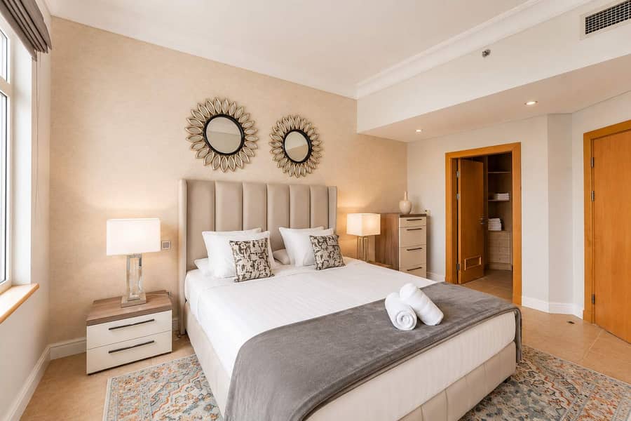 9 2BR Palm Jumeirah Apartment with Beach Access
