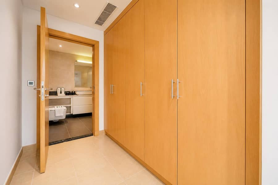 20 2BR Palm Jumeirah Apartment with Beach Access