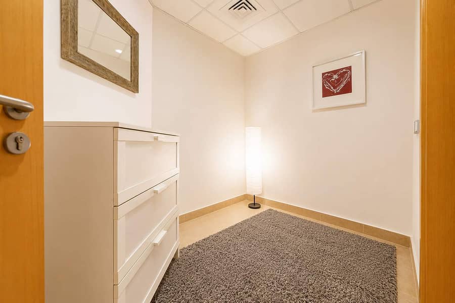 22 2BR Palm Jumeirah Apartment with Beach Access