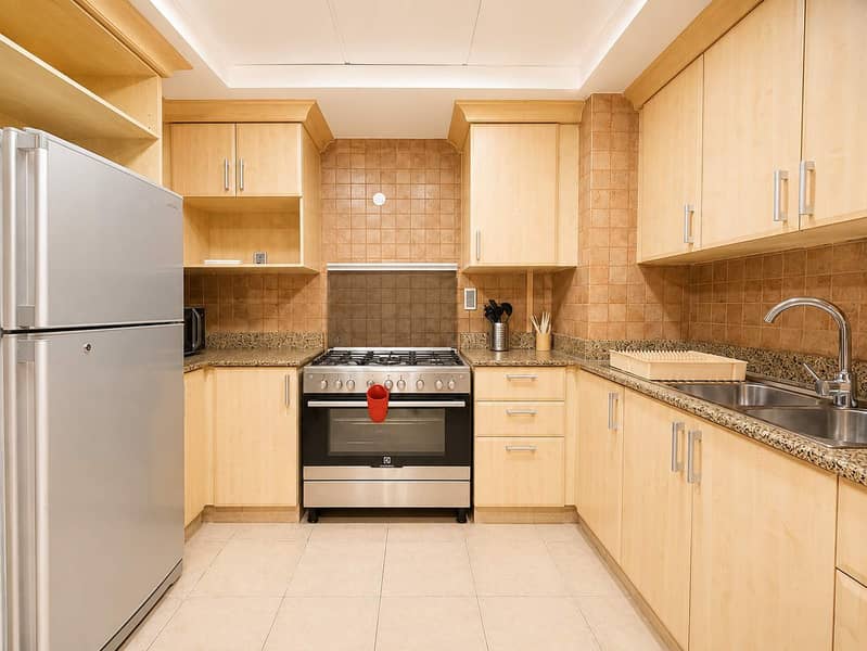 9 Newly Renovated Spacious Beachfront 2 Bed in Palm Jumeirah