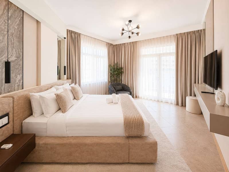 11 Newly Renovated Spacious Beachfront 2 Bed in Palm Jumeirah