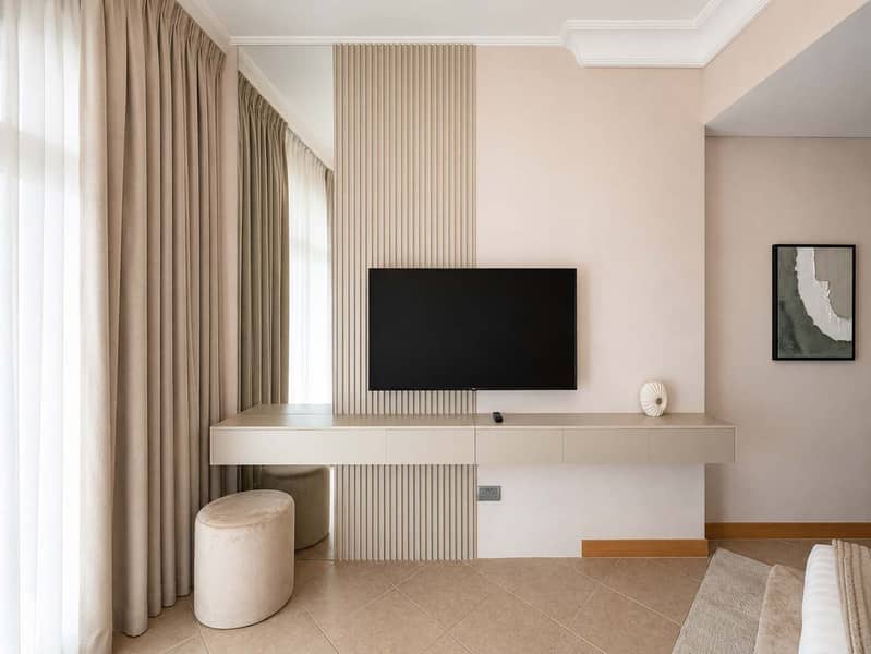 15 Newly Renovated Spacious Beachfront 2 Bed in Palm Jumeirah