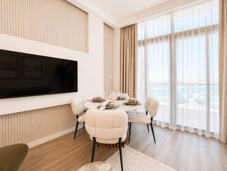 13 Palm Views East Sea View Studio w/ Pool & Gym