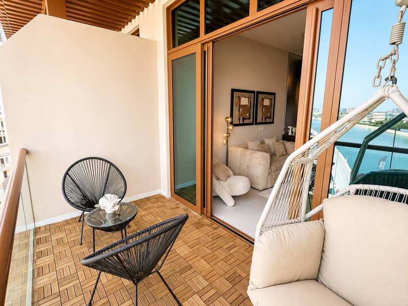 16 Renovated Palm Views Sea View Studio with Gym