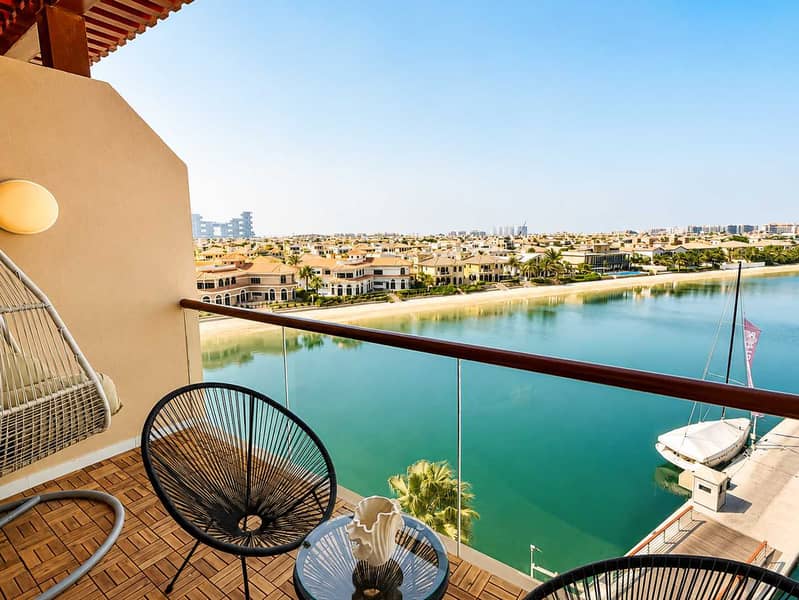 17 Renovated Palm Views Sea View Studio with Gym