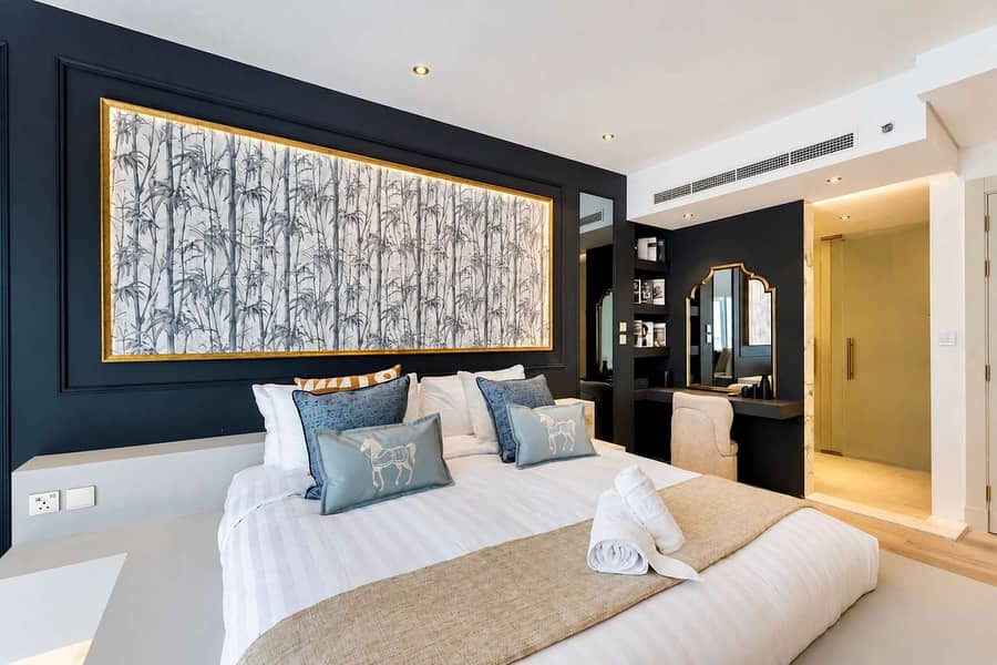 16 Elegant 3BR Apartment in Business Bay with Pool
