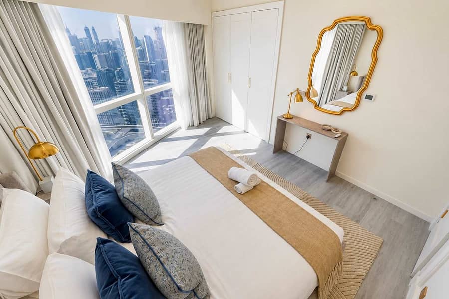 23 Elegant 3BR Apartment in Business Bay with Pool
