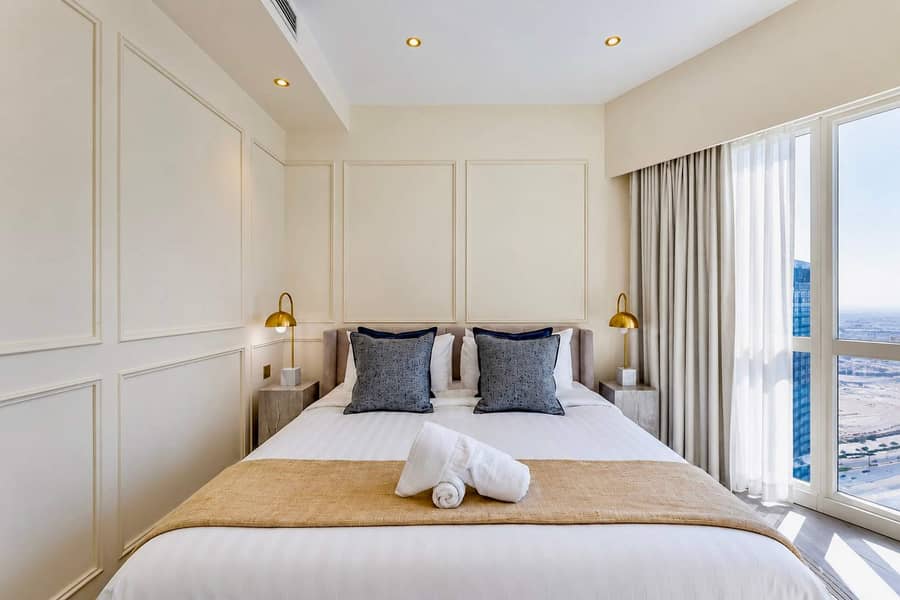 25 Elegant 3BR Apartment in Business Bay with Pool
