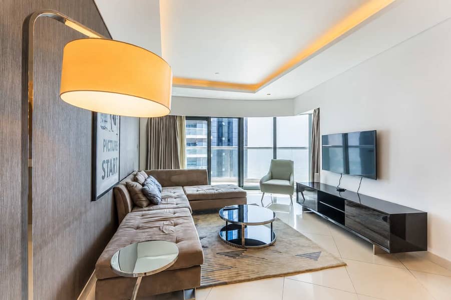3 Luxury 3BR Apartment with Pool & Gym in Dubai