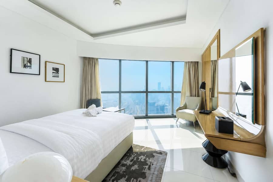 20 Luxury 3BR Apartment with Pool & Gym in Dubai