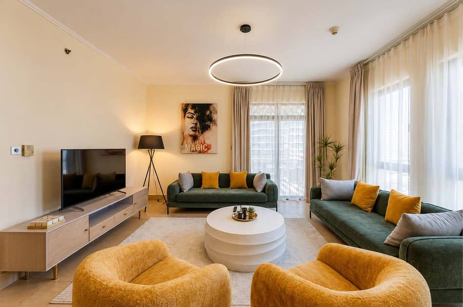 2 Dubai Apartment: 2 Bedrooms & Swimming Pool