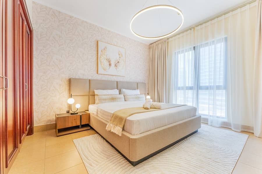 14 Dubai Apartment: 2 Bedrooms & Swimming Pool