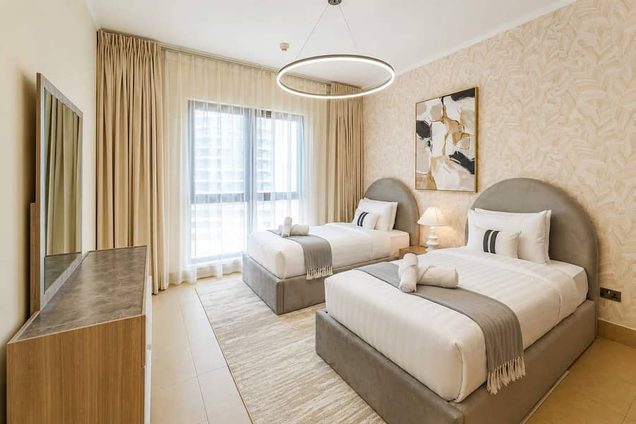 18 Dubai Apartment: 2 Bedrooms & Swimming Pool