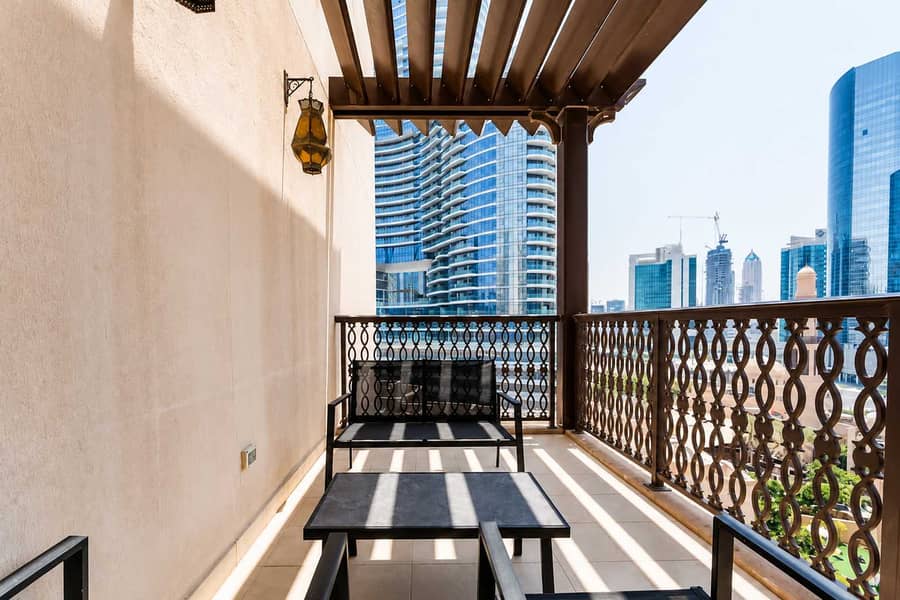 25 Dubai Apartment: 2 Bedrooms & Swimming Pool