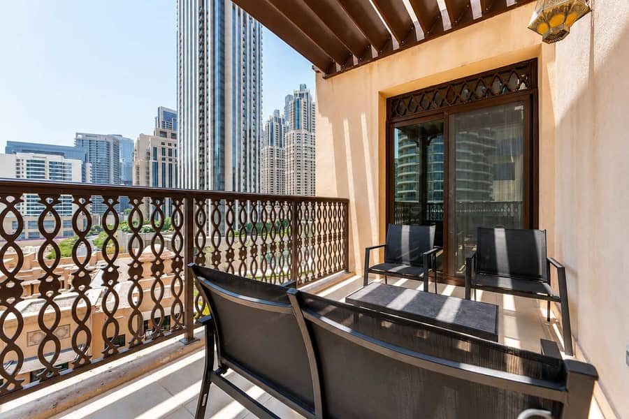 26 Dubai Apartment: 2 Bedrooms & Swimming Pool