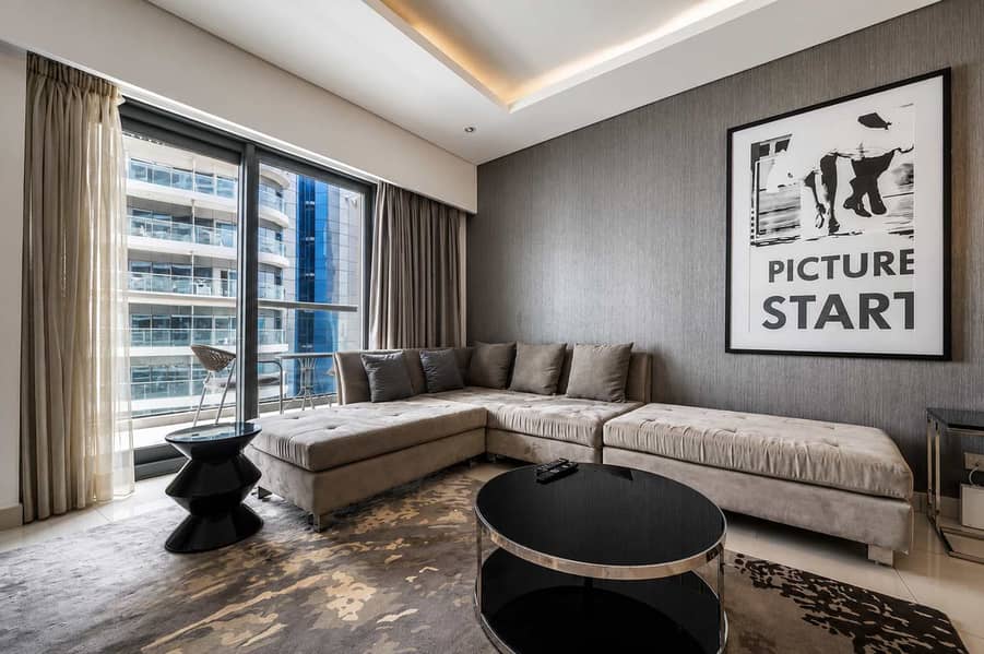 3 Luxury 1-Bedroom Apartment in Paramount