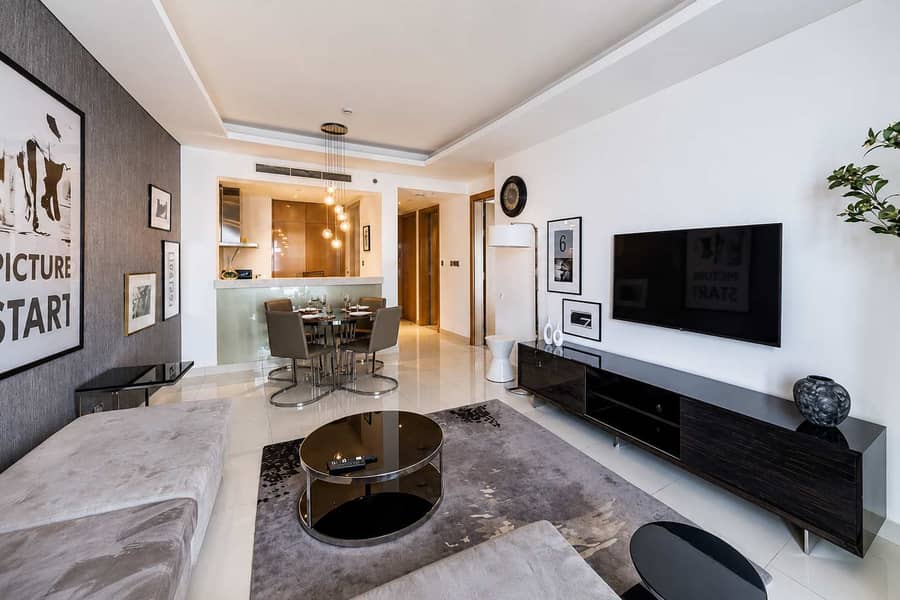 4 Luxury 1-Bedroom Apartment in Paramount